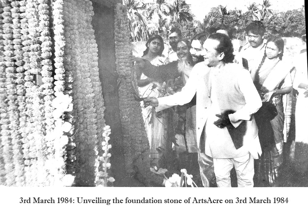 Pandit Ravishankar is unveiling the foundation Stone of ArtsAcre on 3rd March 1984